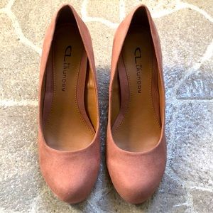 NWOT! CL by Laundry Nima Wedge Pumps 5.5M